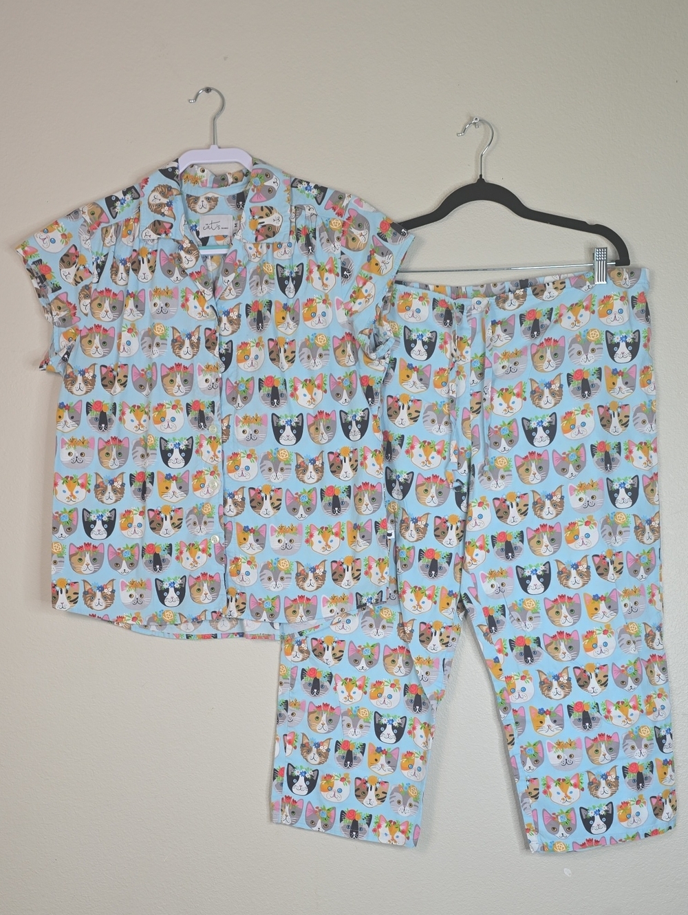The Cat's Pajamas  Light Blue Cat Print Pajama Set - Cute Cat Faces Size M